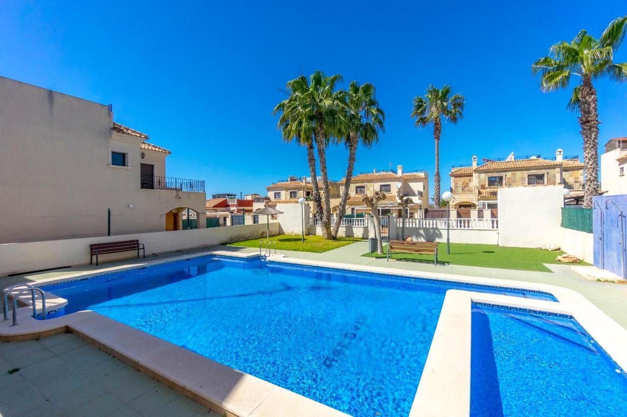 Fh Mediterraneo Torrevieja Eksteriør bilde